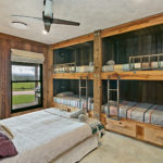 Highfield Ranch & Farm House - Farm family room