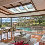 Highfield Ranch & Farm House - ranch sitting room